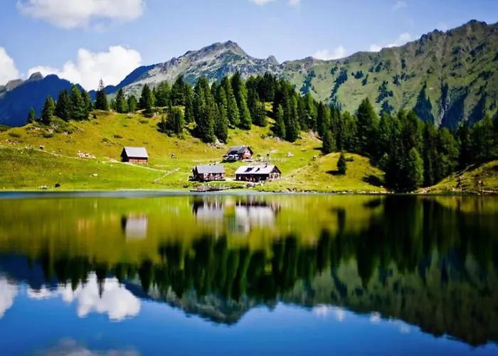 Haus Hubertusheim Апартаменты *